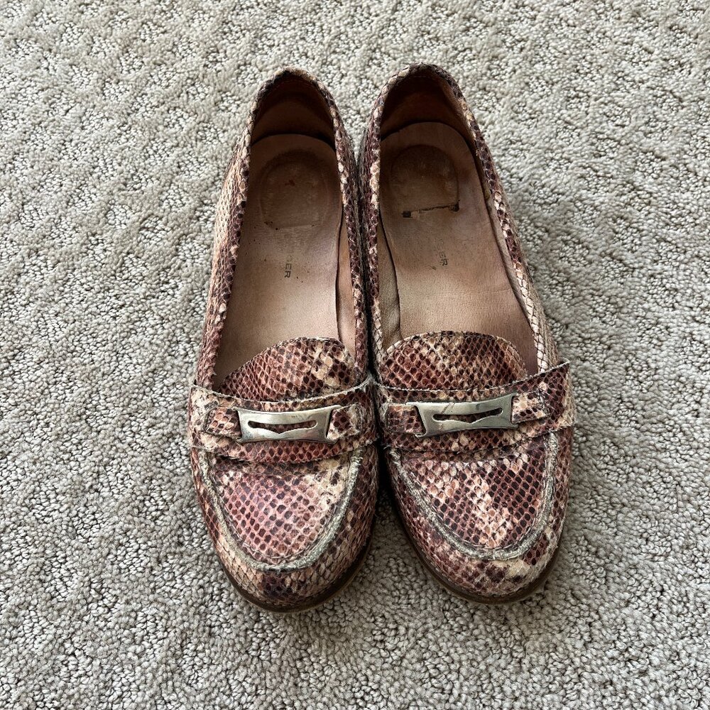 Kurt Geiger Loafers Snake Skin Print Silver Buckle Size 37 (6.5) Good Condition